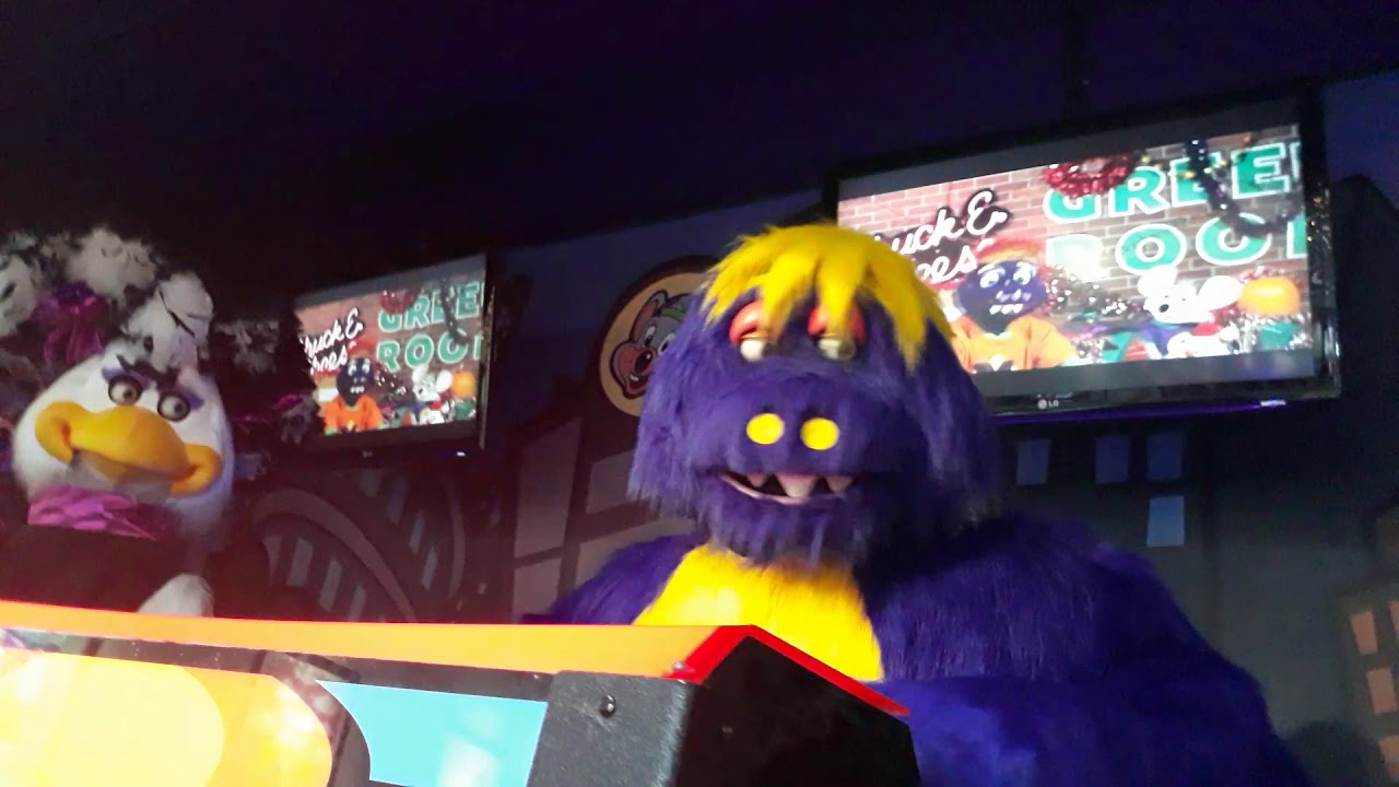 Up Close to the Whitehall PA Stage | Funnin's Day! | CU 1-Stage | Chuck E Cheese