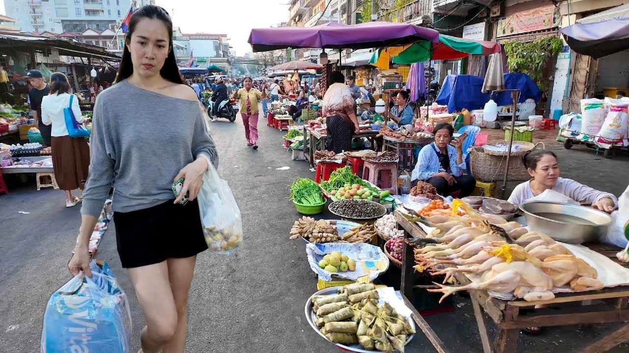 Best Walking Tour in CAMBODIAN Street Food 2026 - Evening Walk at Toul Tom Poung Market, Phnom Penh