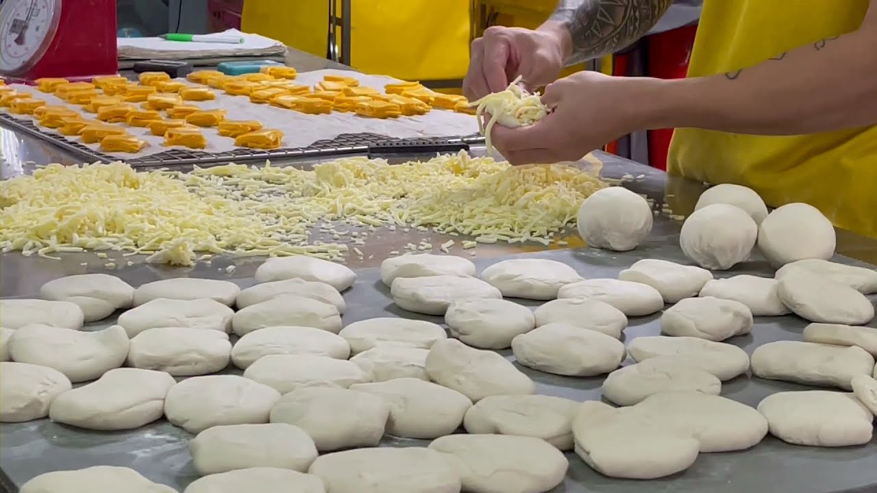 Навыки приготовления паровых булочек с орехами и сыром-тайваньская уличная еда