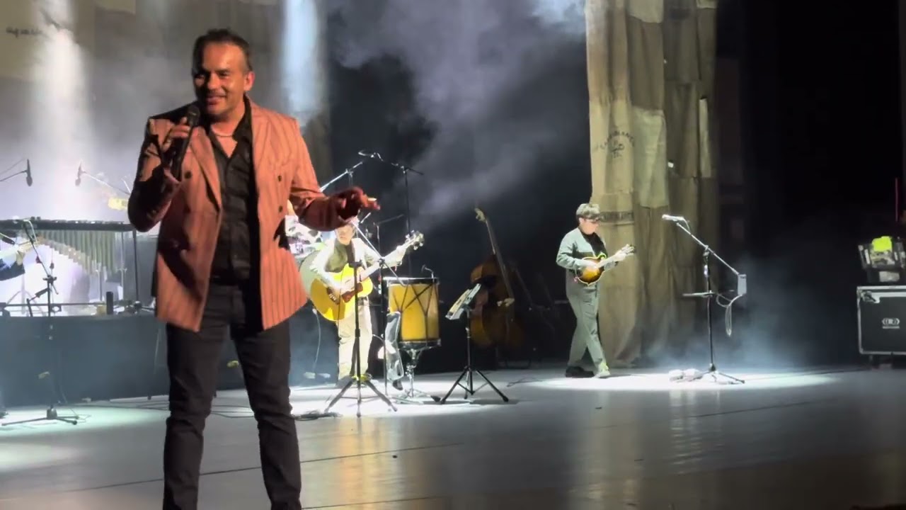 Let’ em in - Los Bunkers - MTV Unplugged / EN VIVO 