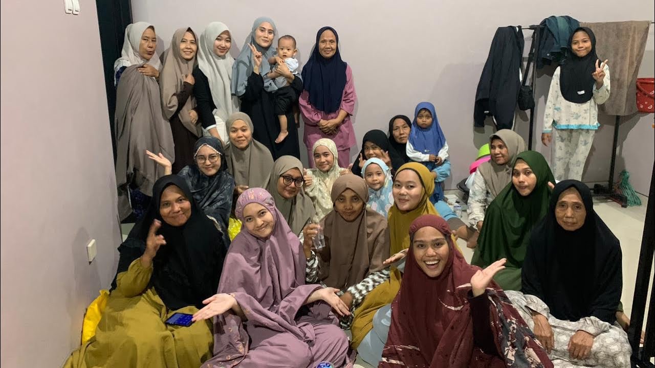 Bukber keluarga besar H.jamhari di perum. Safira serang