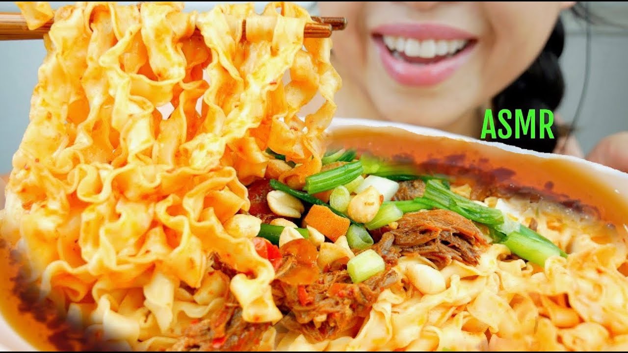 ASMR Pulled Pork Chili Dandan Noodles ♥︎ King Mushrooms, Peanuts *No Talking suellASMR
