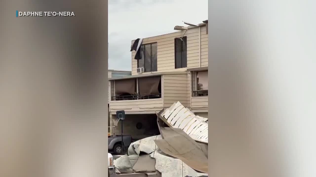 ‘Unreal’: Storm gusts rip roofs off Oahu homes, 12 displaced