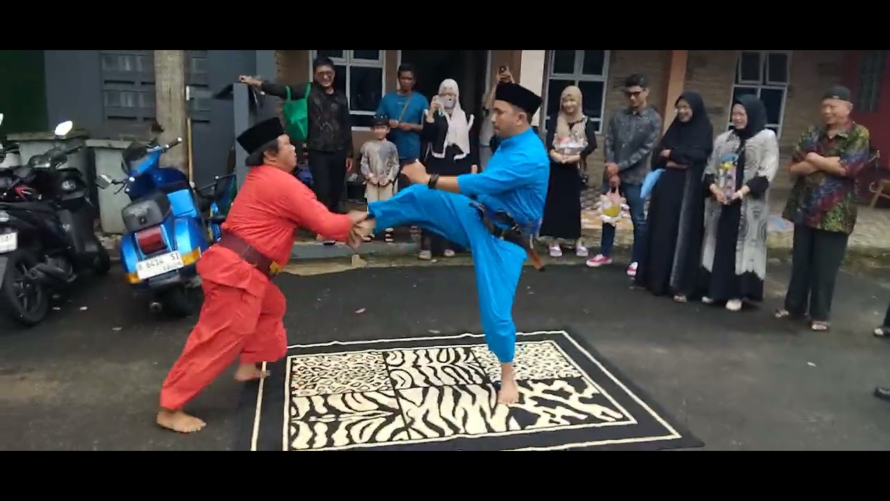 Baru Pertama Kali nya , Palang Pintu nyambut Ulang Tahun .. .