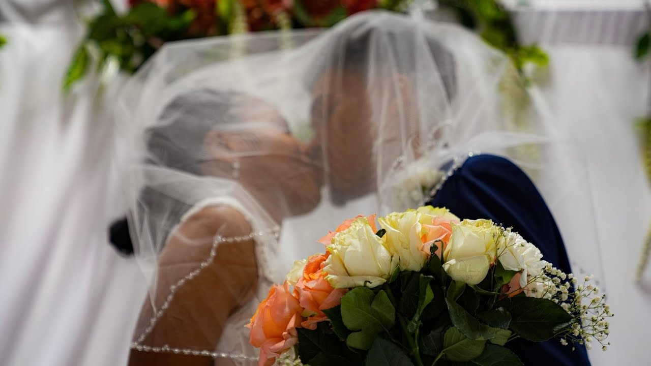 i am a christian and i got married at 21 years old..