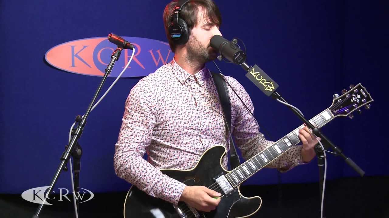 AM & Shawn Lee performing 