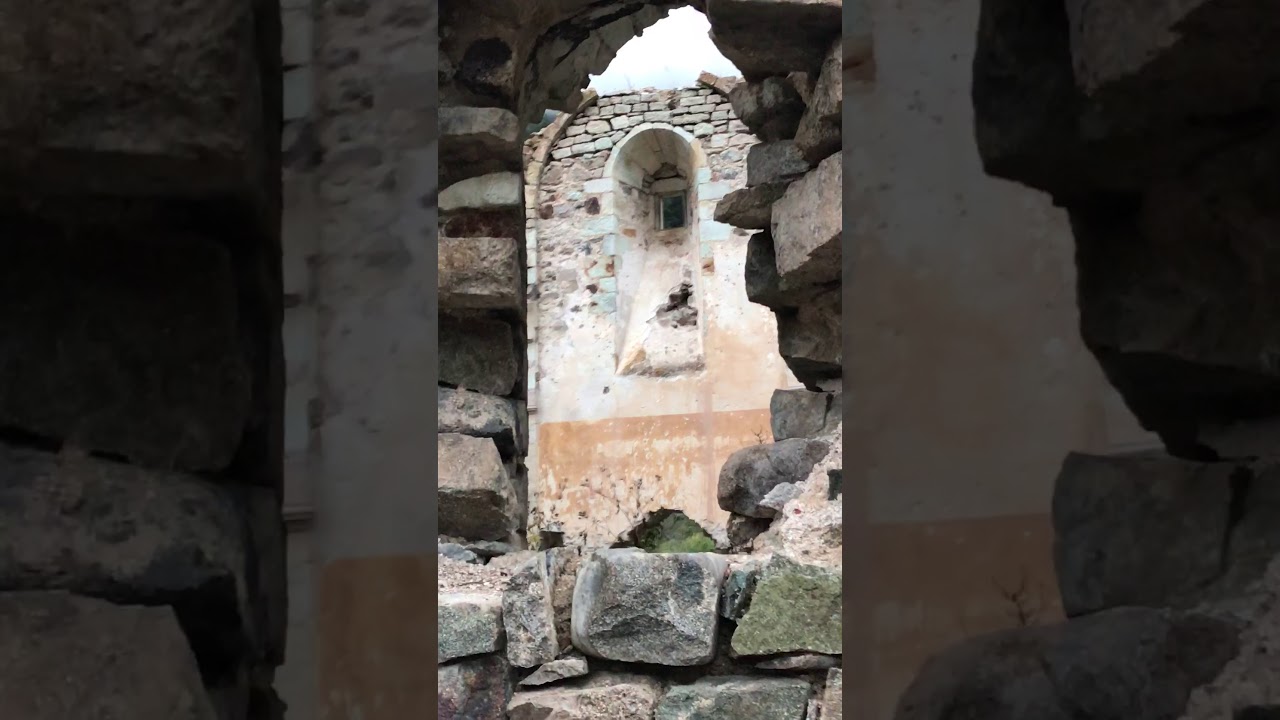 Tarihi Taş kilise ve yerleşim yerleri
