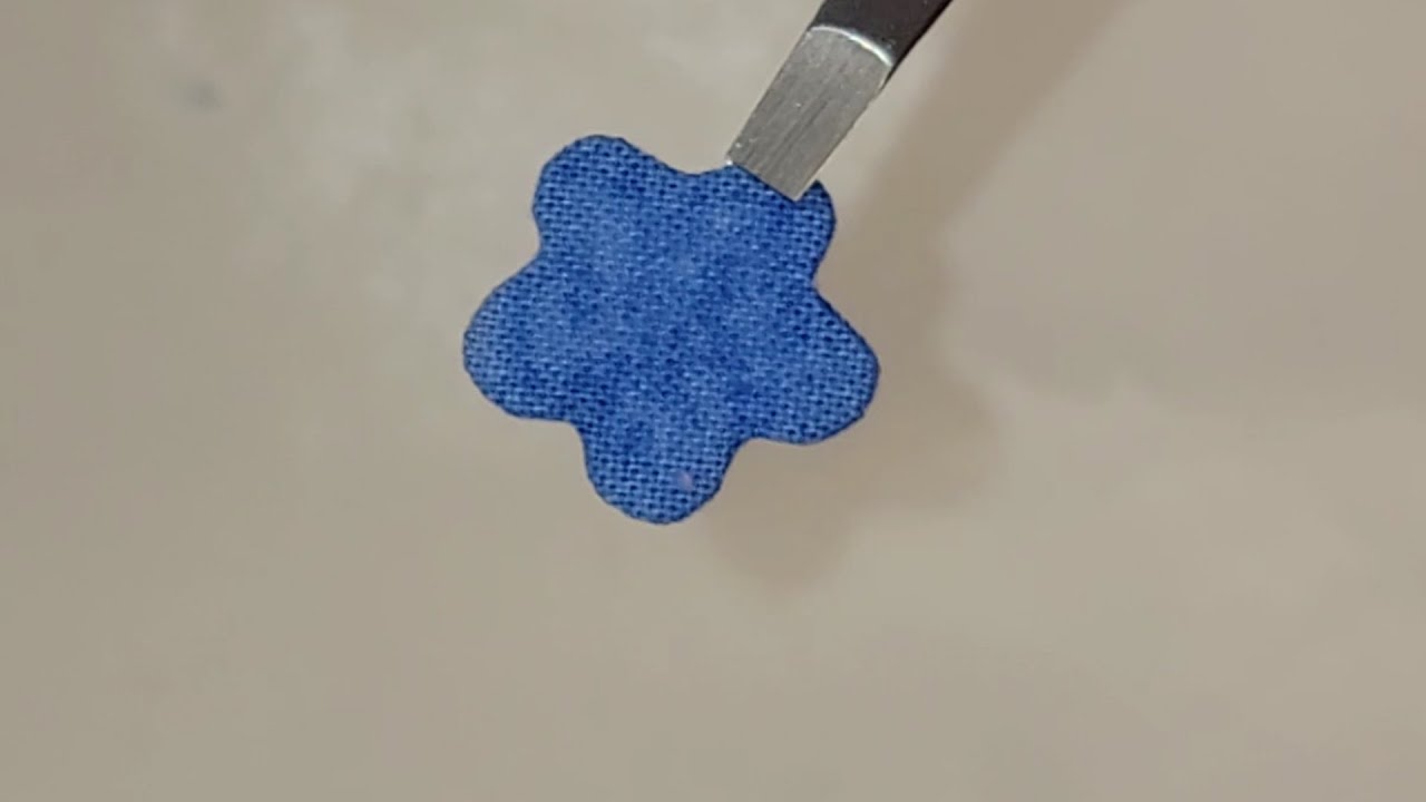 Apliquick Turned-Edge Flower Demonstration