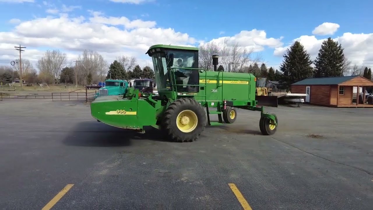 John Deere 4995 Swather