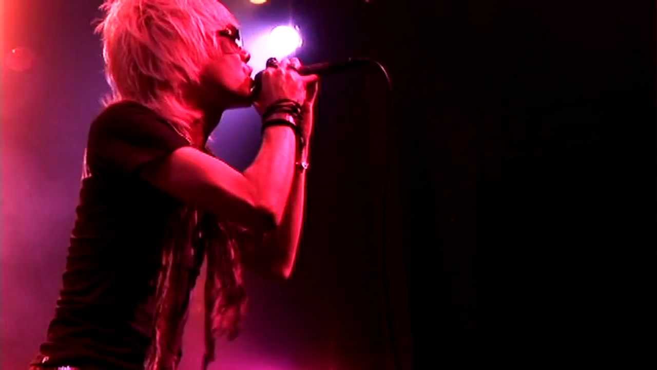 BUG/KISS ME KILL ME KISS ME（2007Live）