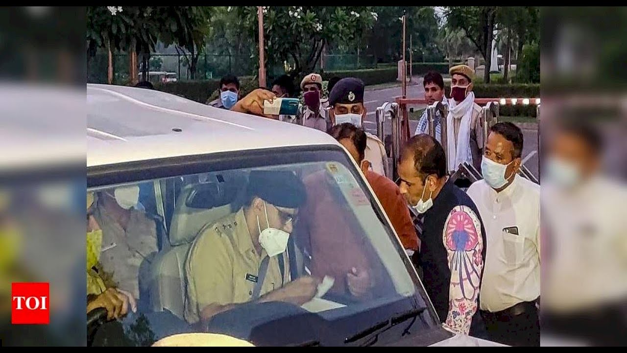 Rajasthan SOG team enters Manesar resort where Sachin Pilot camp MLAs are staying | India News - Tim