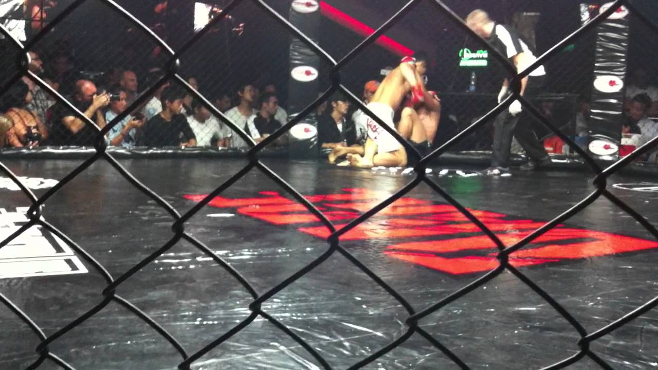 Malaysia MMA Star Adam Shahir Kayoom fights rising Korea MMA fighter Seok Mo Kim