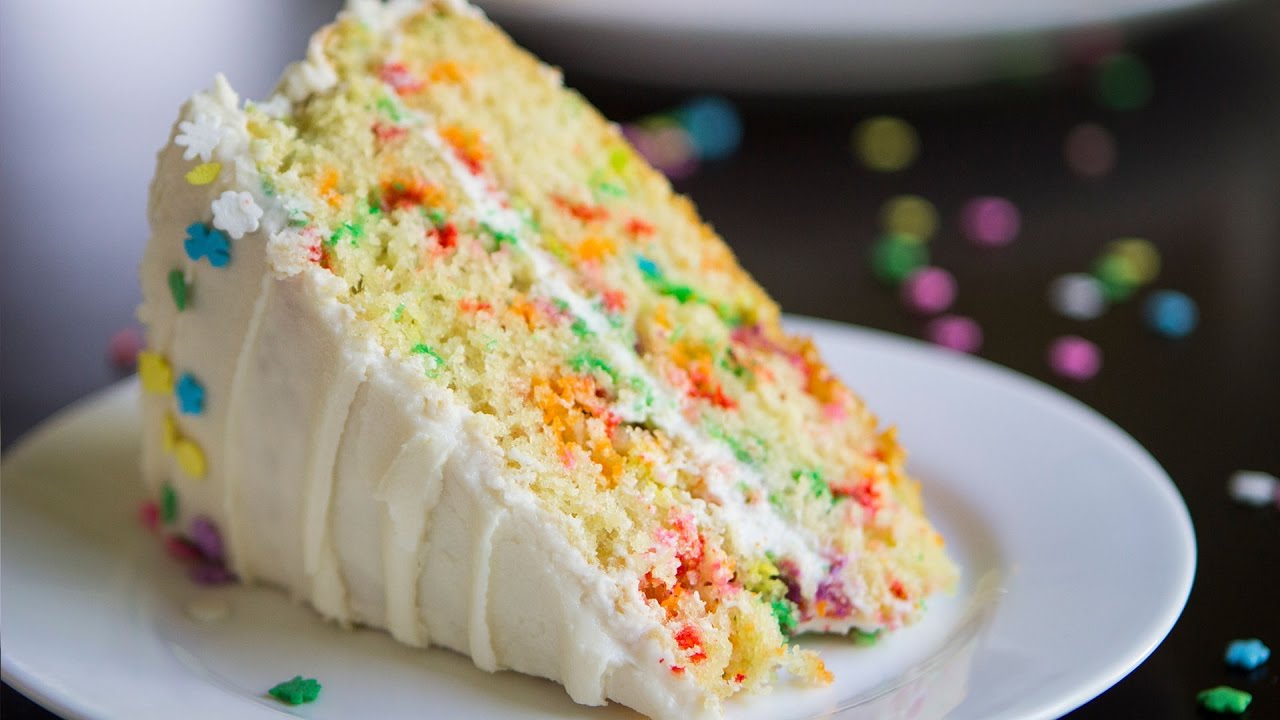Vanilla Funfetti Cake (Birthday Cake with Sprinkles) Recipe  - Hot Chocolate Hits