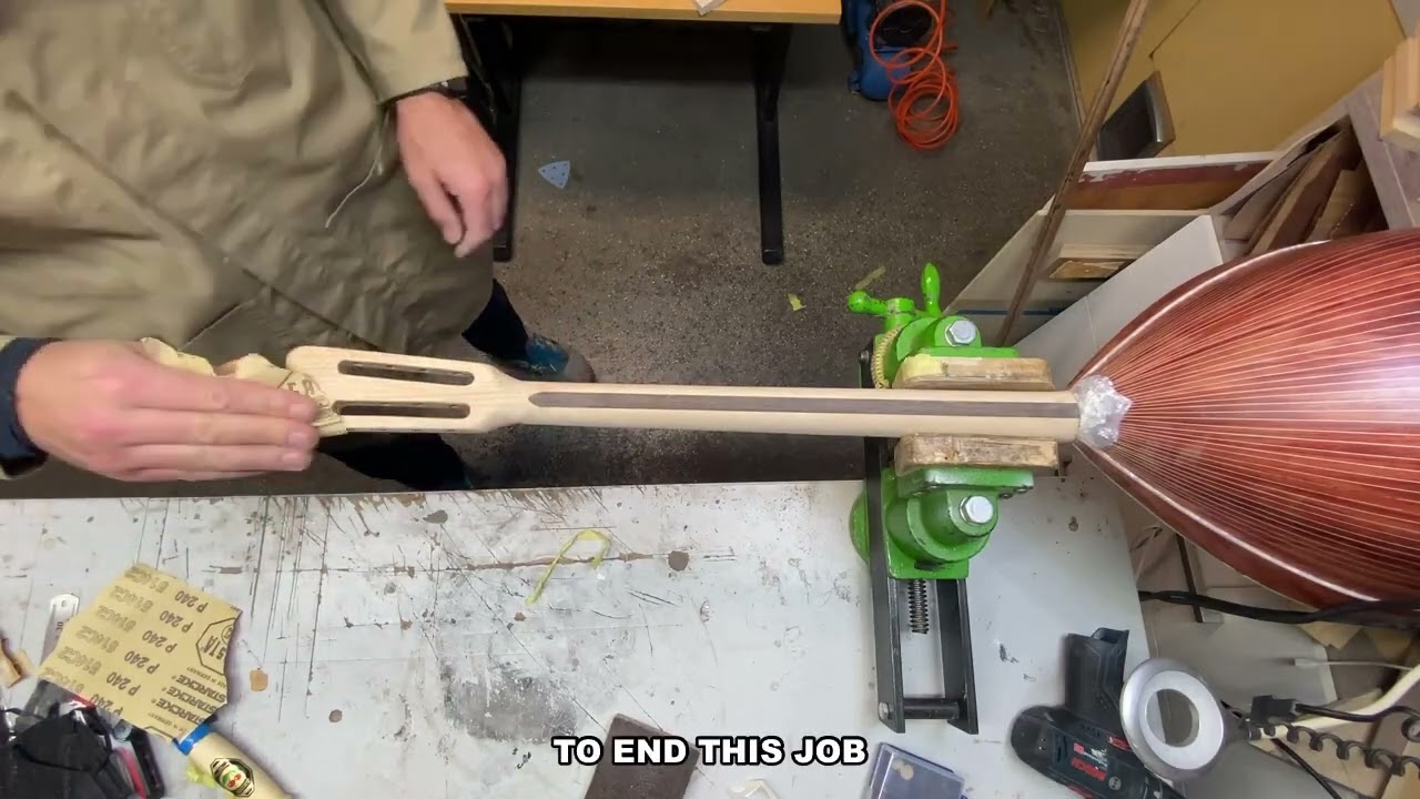 Building a Greek bouzouki Nr.48 - Englisch subtitles