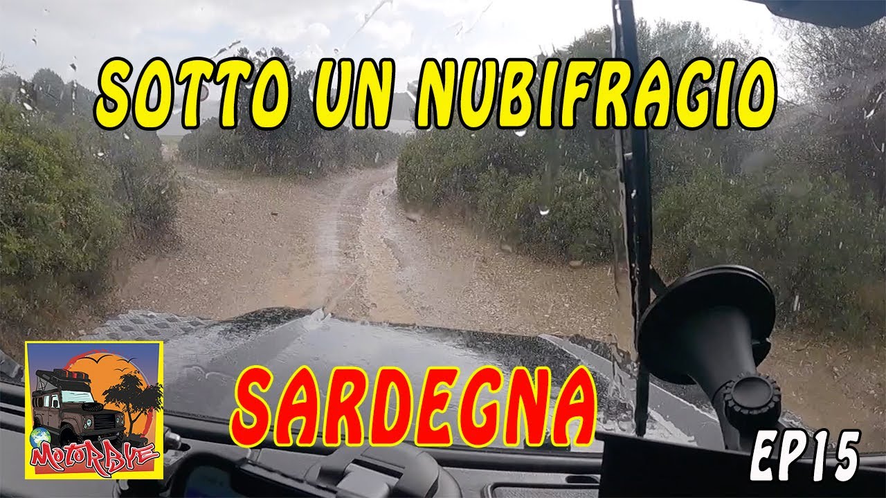 Sotto un NUBIFRAGIO! Sardegna, Giro del Mondo in Defender 4x4 Camper