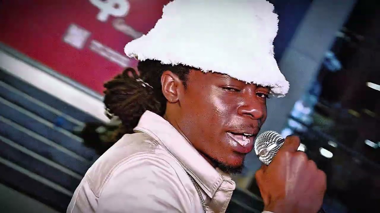 Luvmaree performs F10R1DA