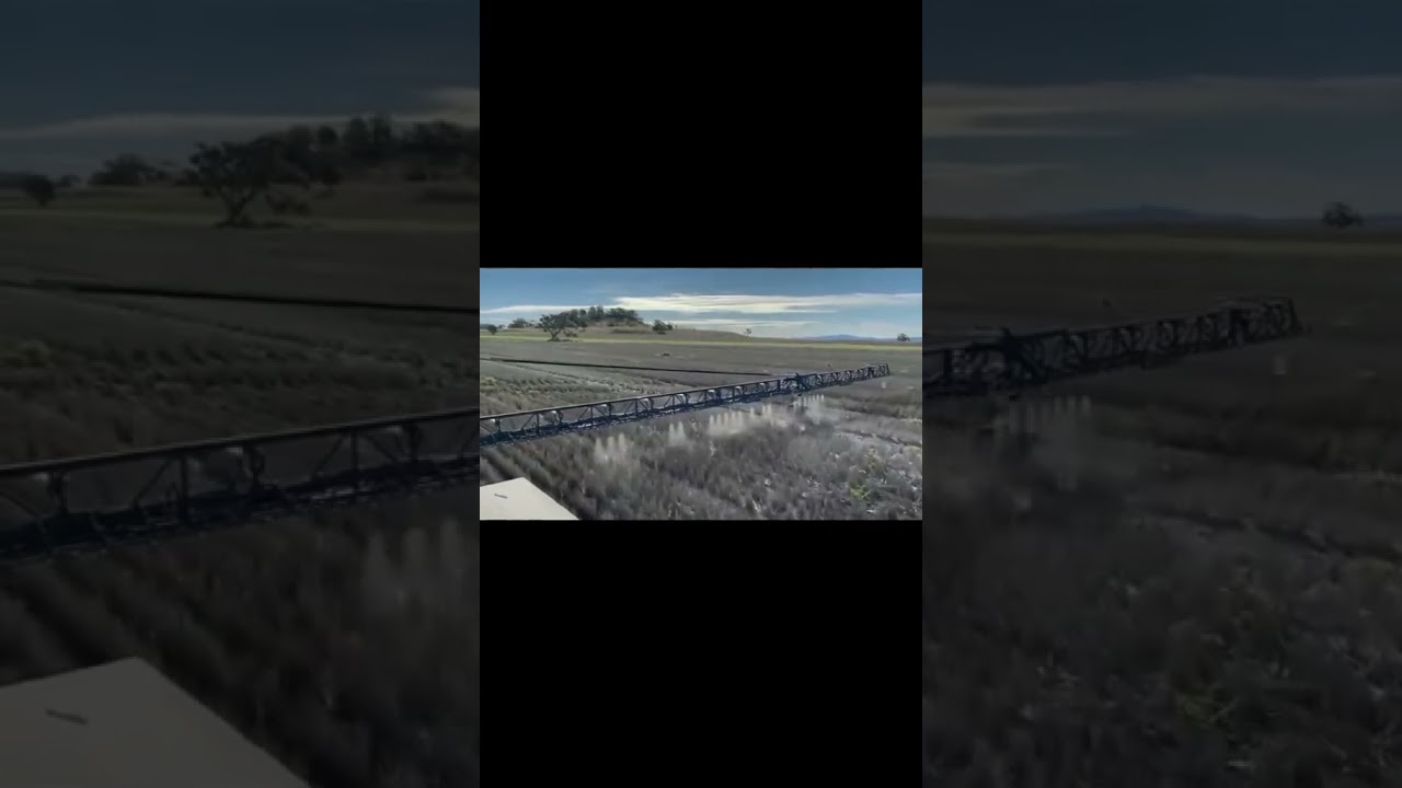 Aplica&ccedil;&atilde;o Localizada de defensivos em taxa vari&aacute;vel #VRT #spraying #machine #brasil