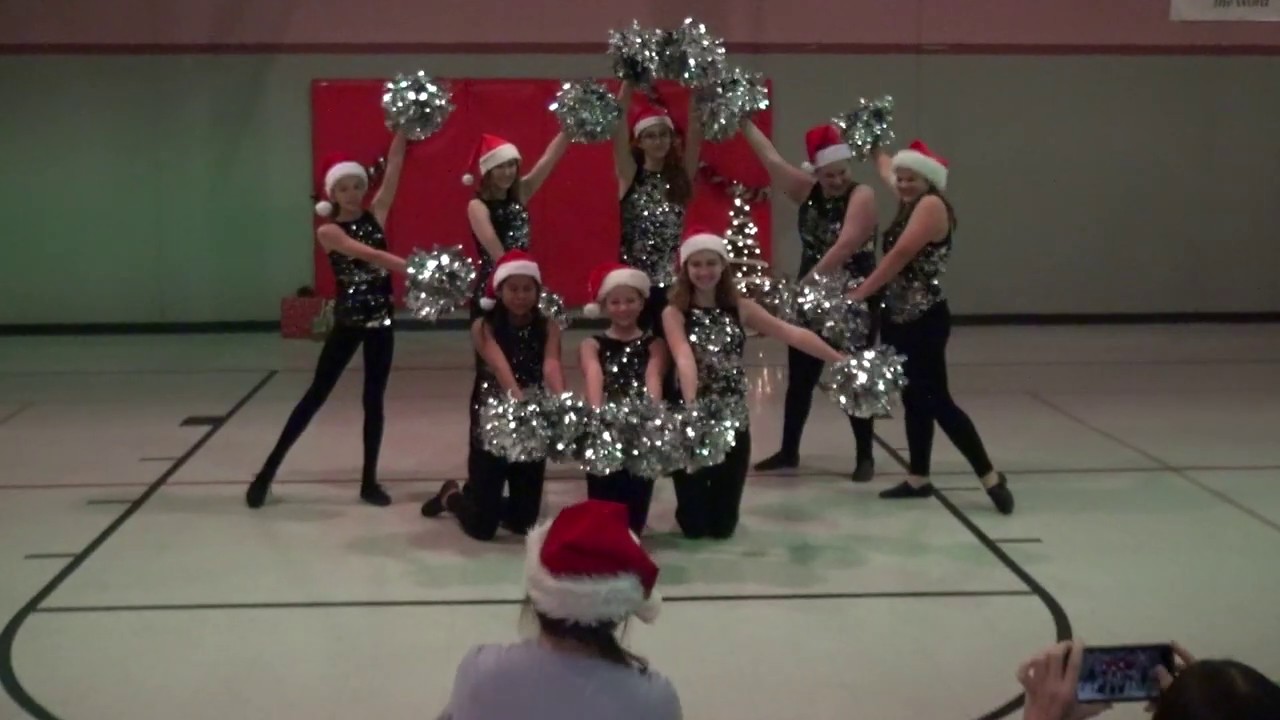 Underneath the Tree - Dance Team Pom - SMA 2019