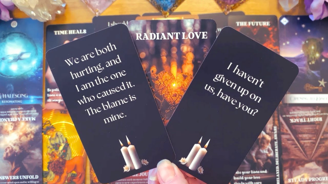 THIS SEPARATION IS HARD ON YOU BOTH 💔 BUT THEY HAVEN'T GIVEN UP ❤️‍🩹  COLLECTIVE LOVE TAROT READING