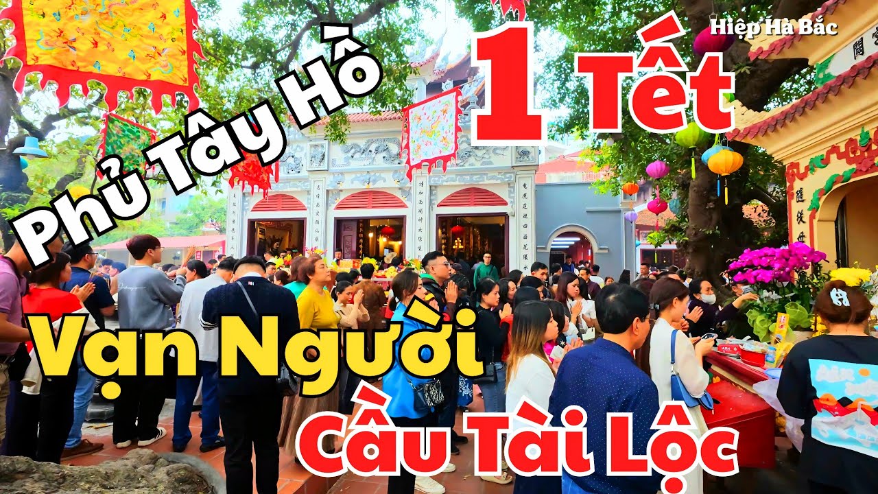 Phủ Tây Hồ mồng 1 Tết, 