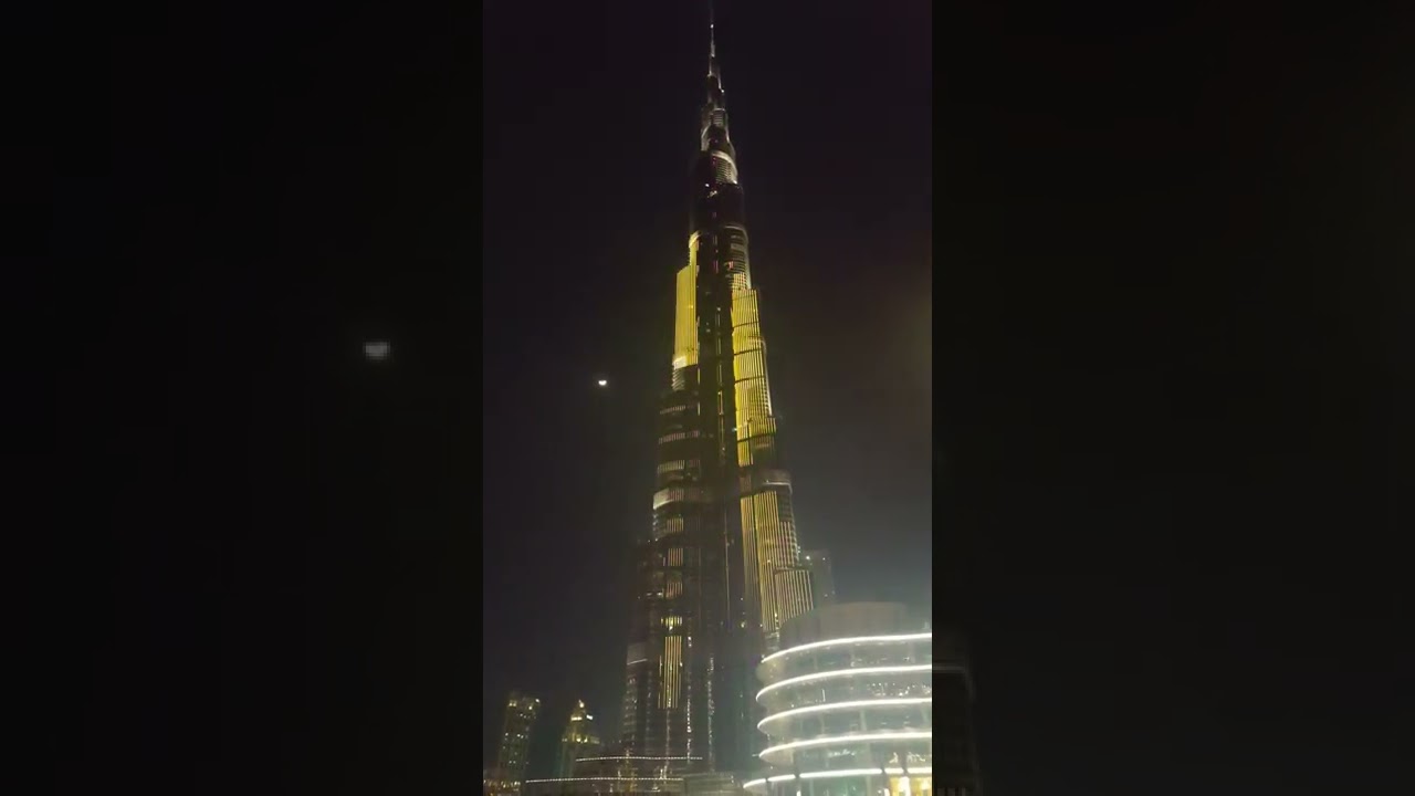Burj Khalifa | Downtown Dubai | Dubai Mall | Travel Vlog