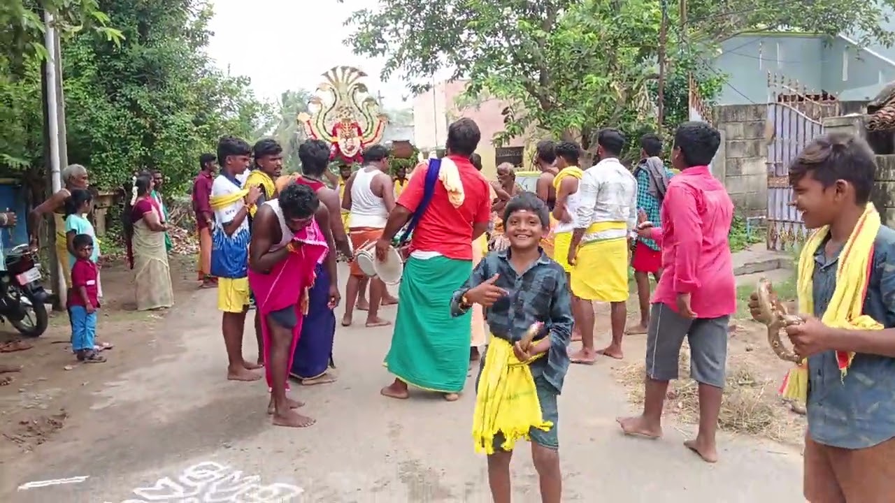 ஸ்ரீ 🔱 முத்துமாரியம்மன் கரகம்🙏🙏🙏🕉️ வீதி உலா தீமதி🔥🔥🔥💐💐💐💐 திருவிழா✨✨பழையனூர் 