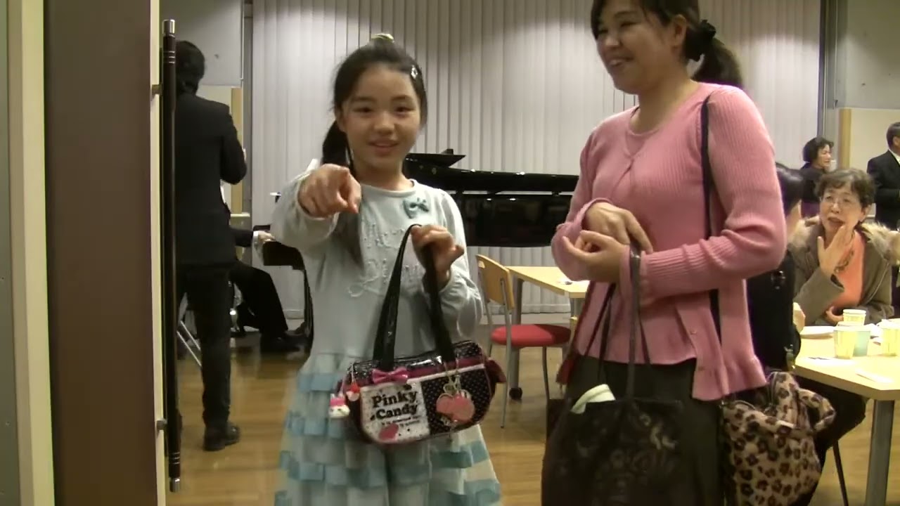 2014 12 23 クリスマス舞踏会 ロビーコンサート