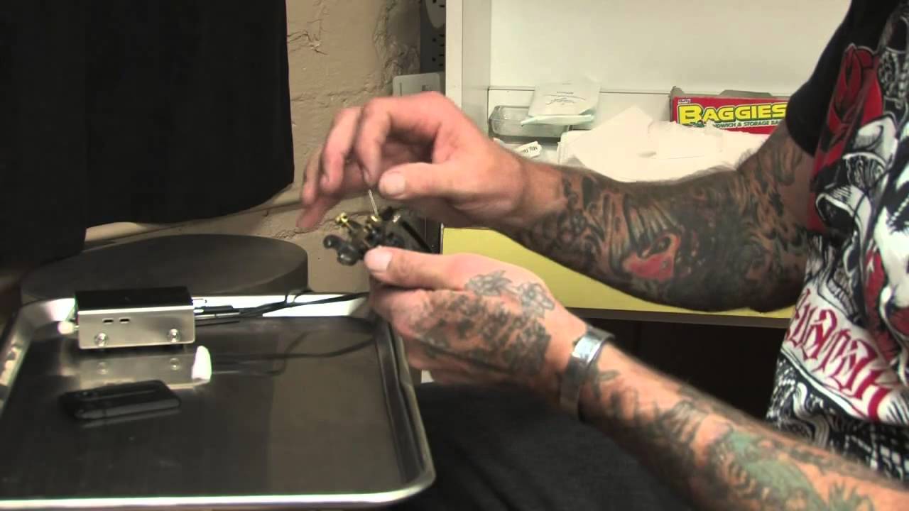 How to Set the Speed of a Tattoo Gun