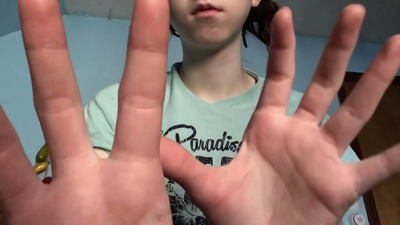 unpredictable ASMR: hand movements, visuals, hand sounds (no talking)
