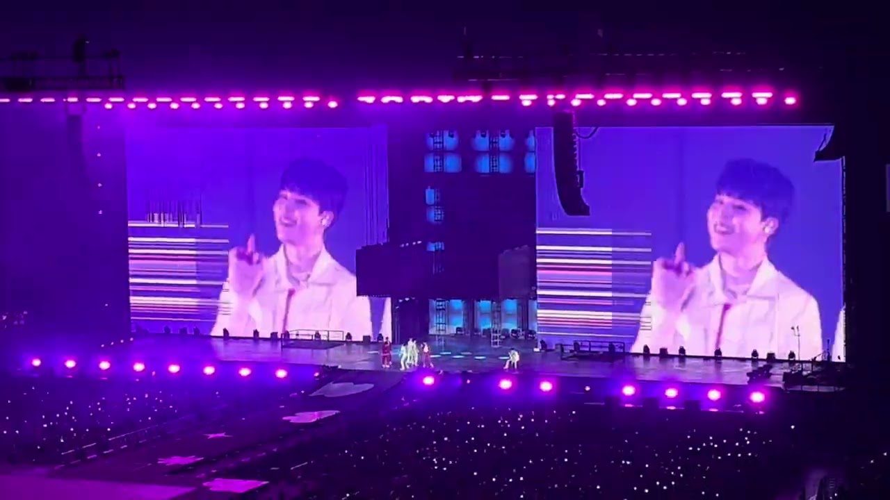 DNA - BTS ‘Permission to Dance on Stage’ Tour in Las Vegas Nevada 220415 Day 3