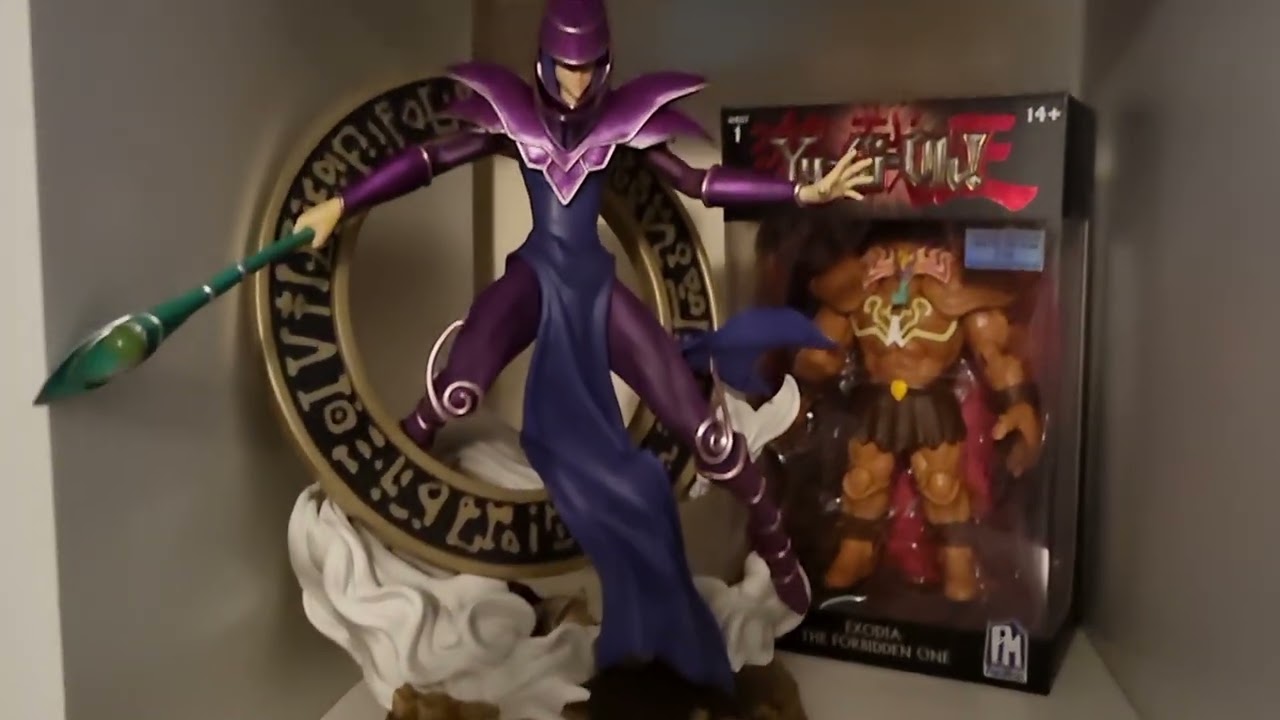 December's picks up ! - Figures & pokemon cards