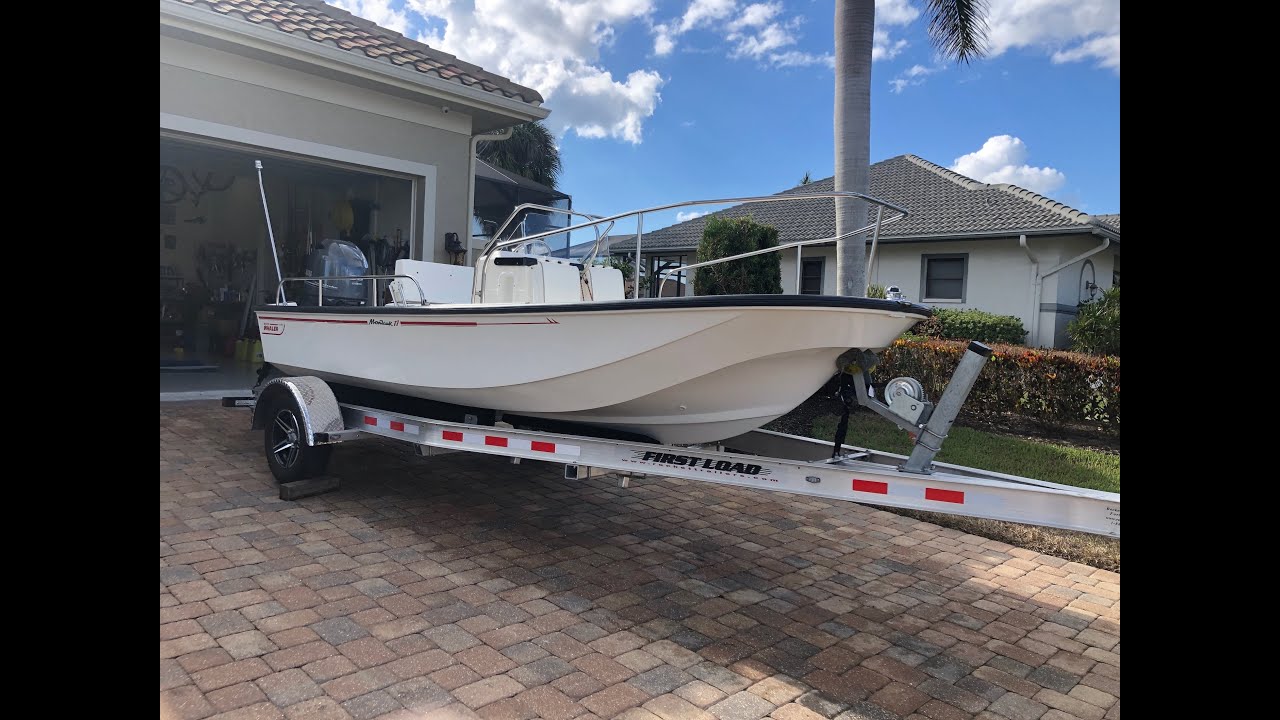 The Nicest 2000 Boston Whaler Classic 17' Montauk