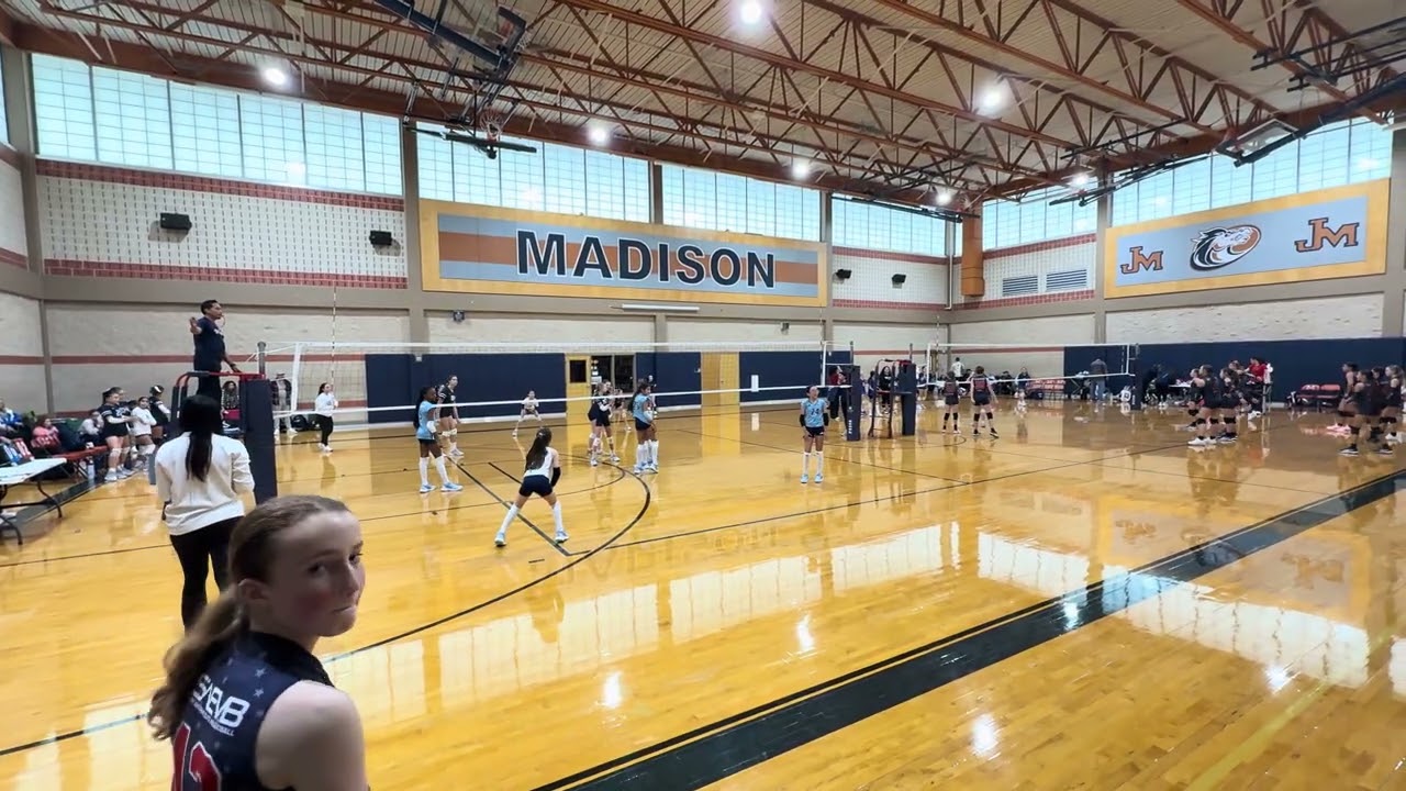 SA Juniors 11 Adidas vs Impact-122 Set 1