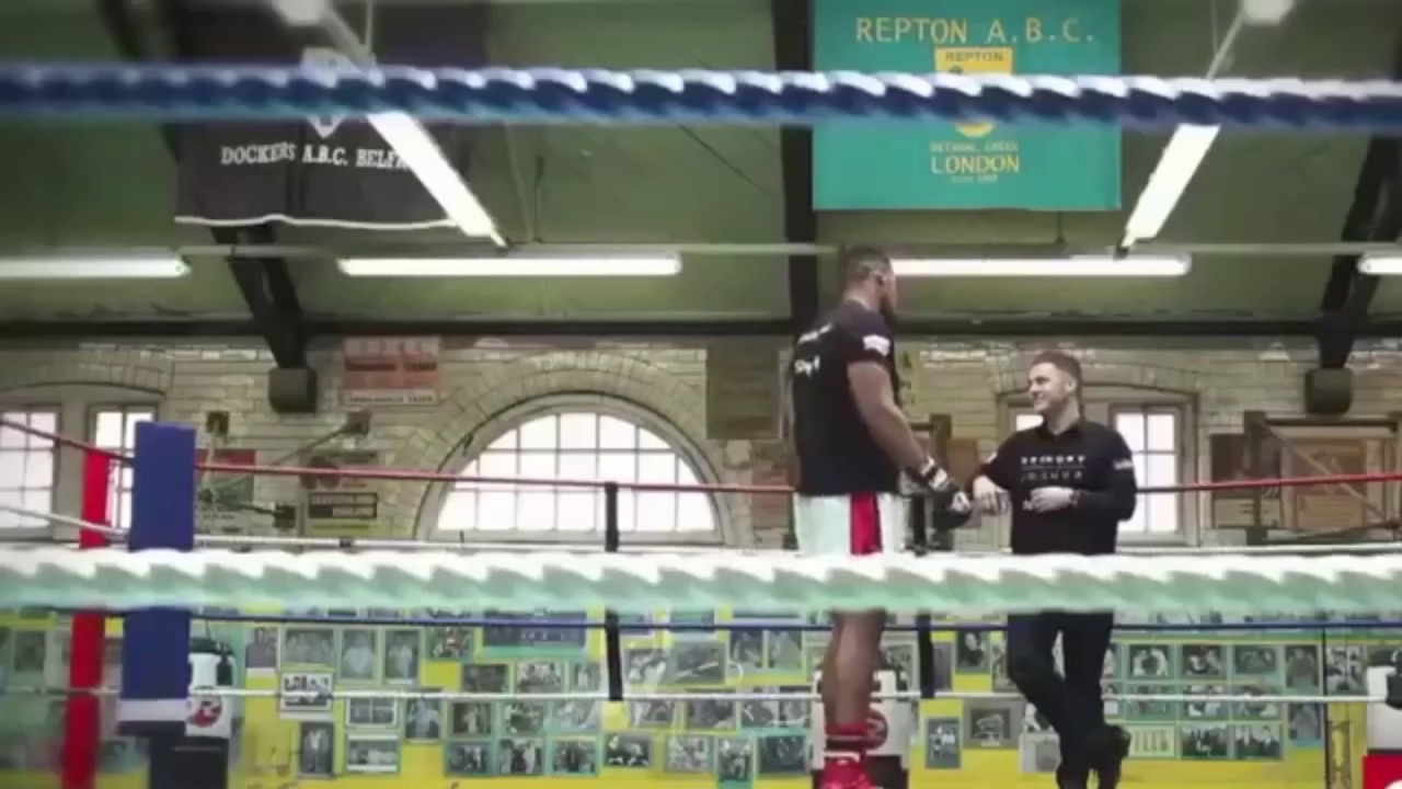 Anthony Joshua threatens and intimidates a reporter