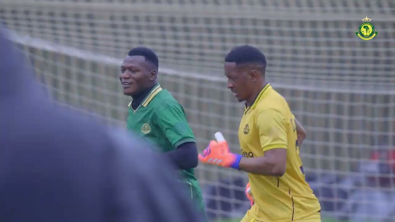 DIARRA, OKELLO WALIVYOONGOZA MAZOEZI KUELEKEA MECHI DHIDI YA FAR RABAT NCHINI MOROCCO