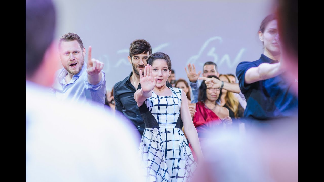 Amazing Uptown Funk Wedding Flash Mob