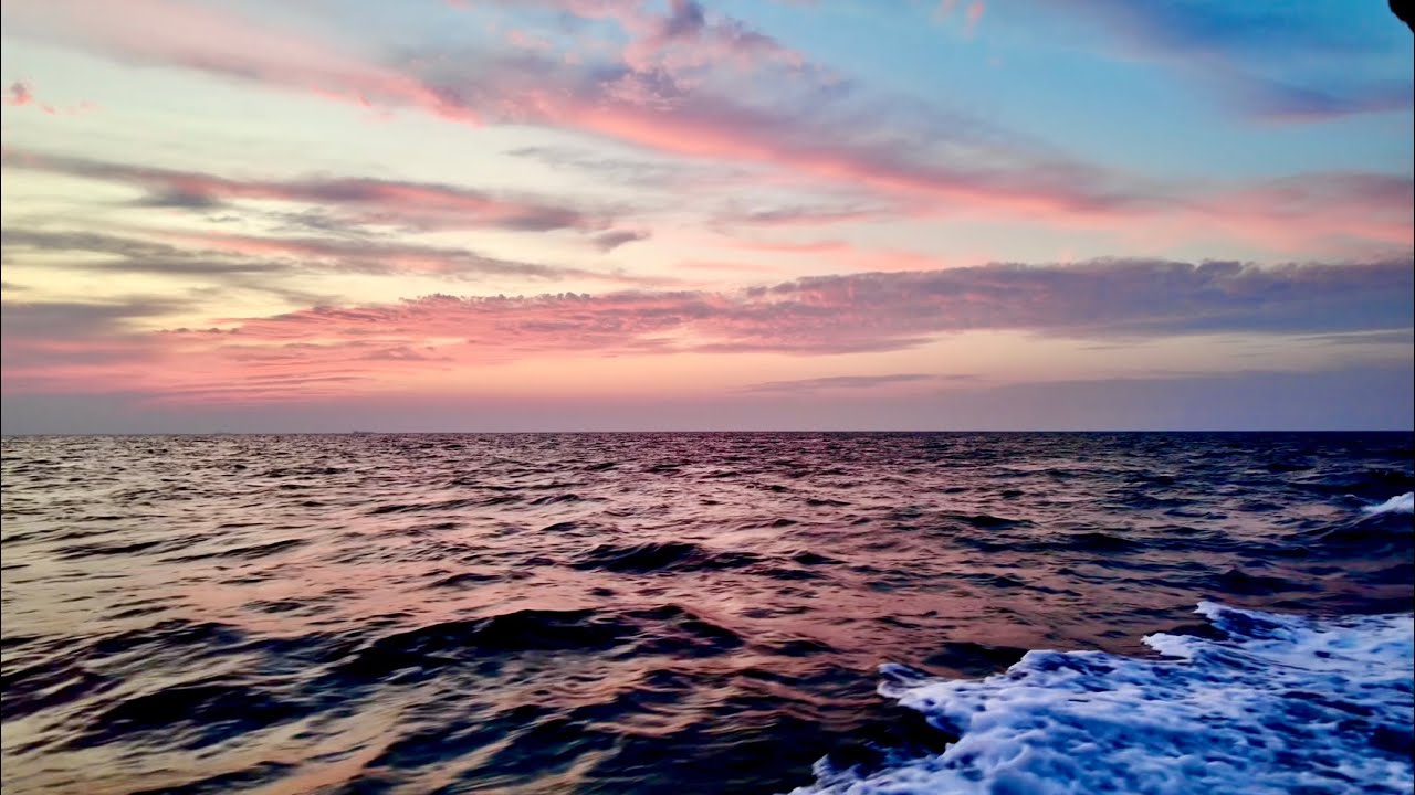 We Took a Private Sunset Cruise in Dubai Marina (Full 4K Tour)