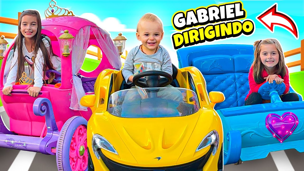 Gabriel dirigindo carro pela primeira vez | Jéssica Godar e Laurinha e Helena e Gabriel
