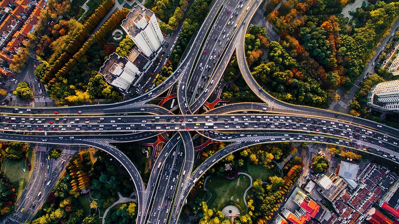 Highway Wonders: The 10 Most Picturesque Routes on Earth