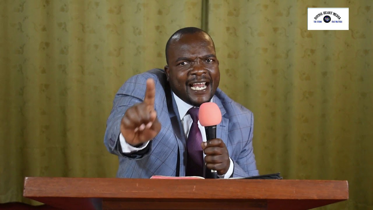 Pastor Chinuwo (Chiso cha-Laban chachinja) Seventh Day Adventist Church Mandara.