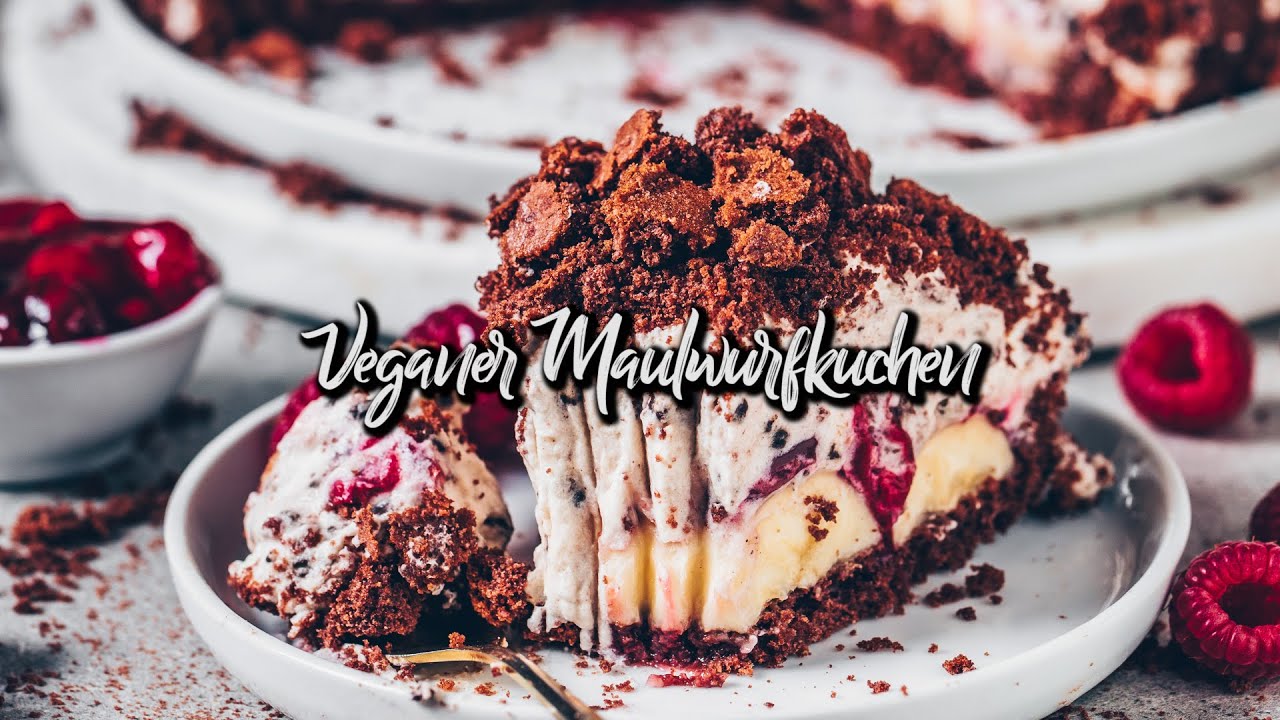 Veganer Maulwurfkuchen mit Banane und Kirschen * Rezept