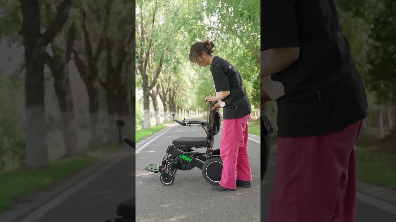 So cool an electric wheelchair , and it&rsquo;s max loading capacity can up to 200kg #electricwheelchair