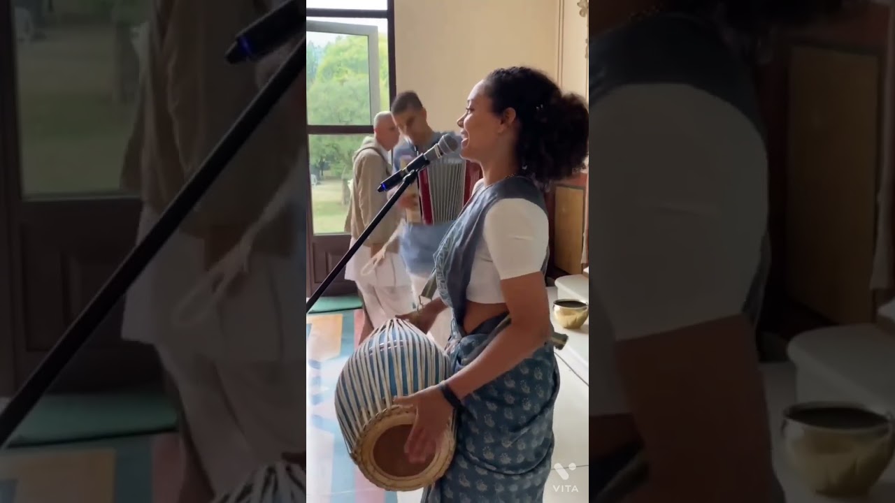 Hare Krishna Hare Rama 🕉️🙏 // Kirtan in Vicenza, Italy 🇮🇹 // #kirtanforlife #jaishreekrishna