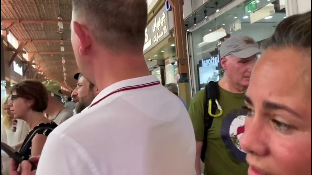 Dubai Gold Souk Market-one of Dubai cheapest markets