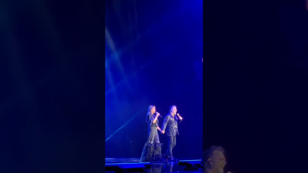 Daniela Romo y Mijares- “Almohada”