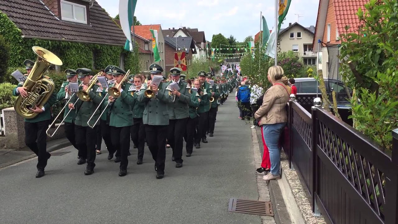 Schützenfest Wewer 2015 (Sonntag/ Aufmarsch beim König/ Teil 2)