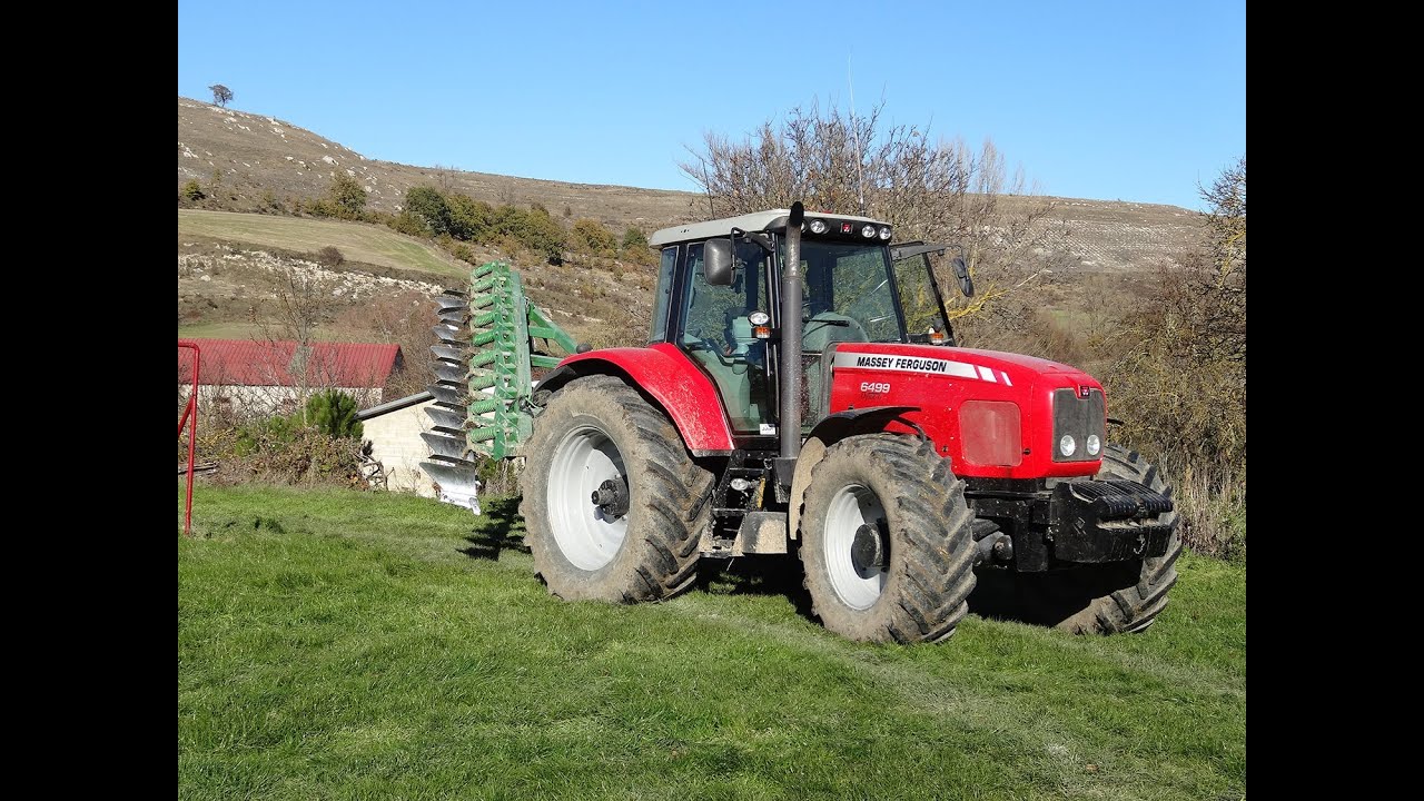 Preparando la tierra y sembrando (Massey Ferguson 6499 - 8947)