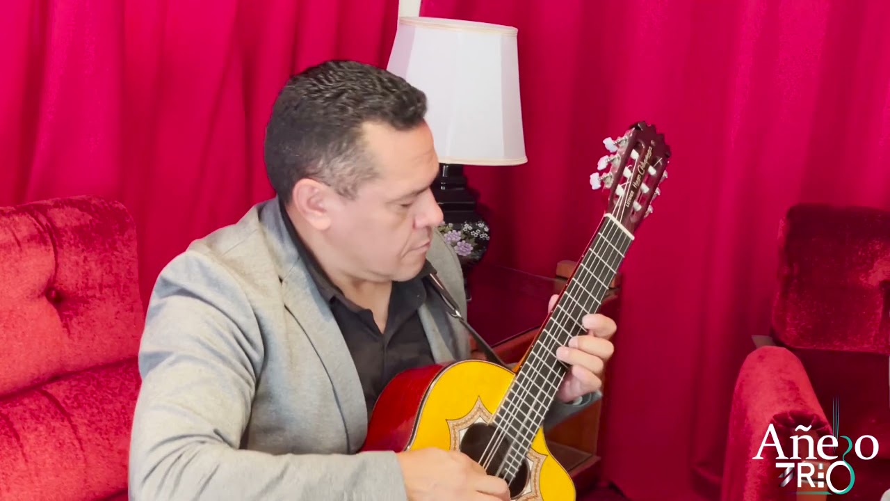 TUSUCHENDO EL ANACO -  AÑEJO TRÍO