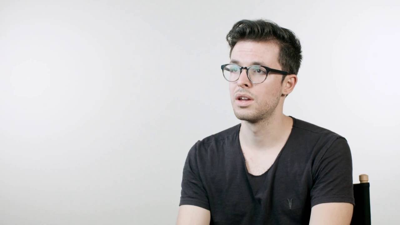 How to Prepare for Headshot Photoshoots