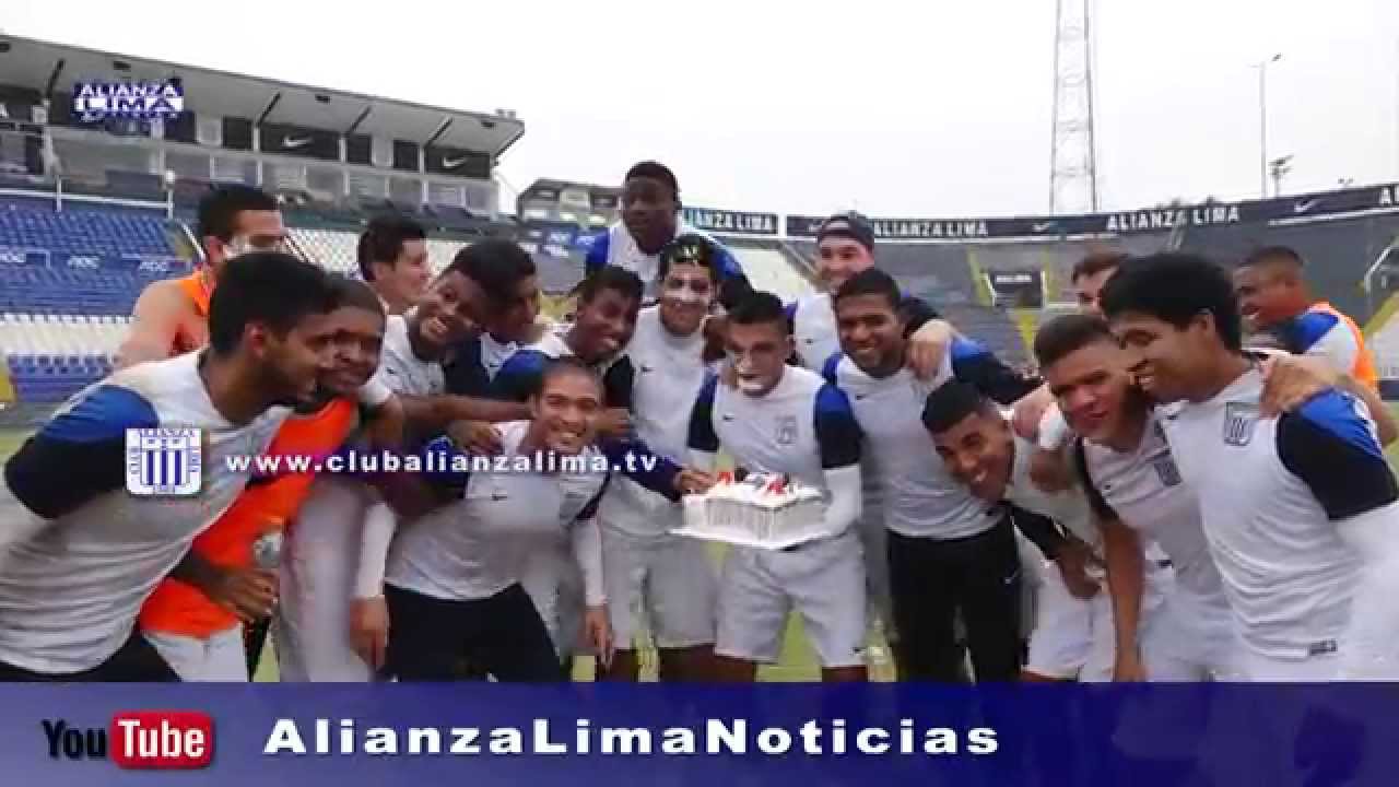 &iexcl;Que los cumplas feliz, Koichi Aparicio!